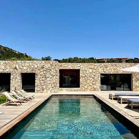 Grenadier By Intendance Excellency Villa *